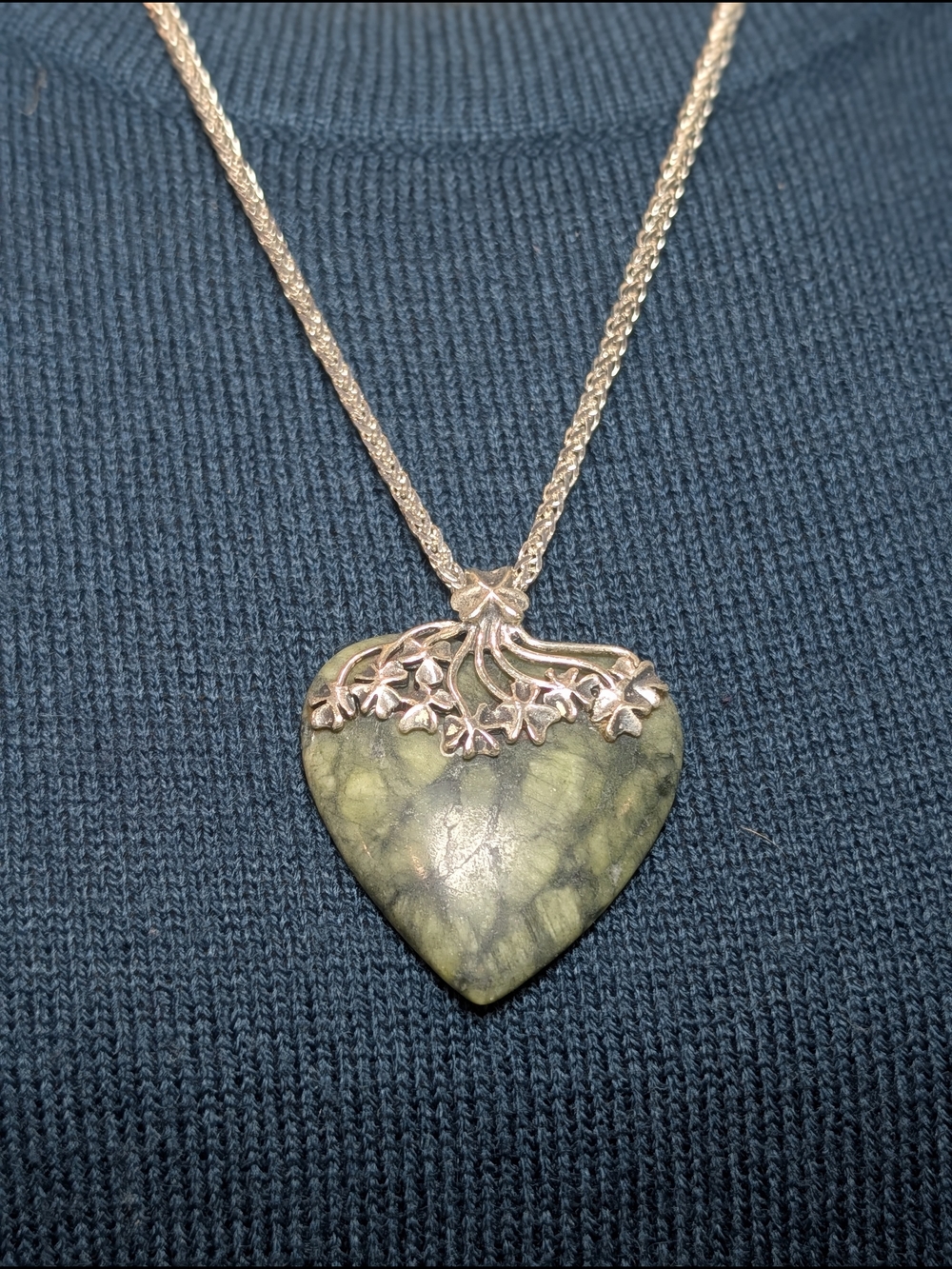 Connemara Marble Heart with Sterling Shamrocks Pendant And Chain - Picture 4 of 9